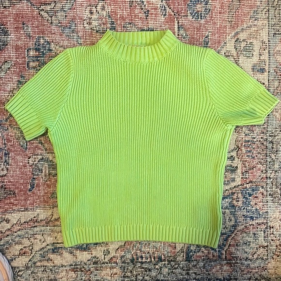 Kitri green short sleeve sweater - Picture 1 of 4